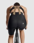 assos-uma-gt-bib-sort-c2-boss-x-assos-2024-25962.jpg